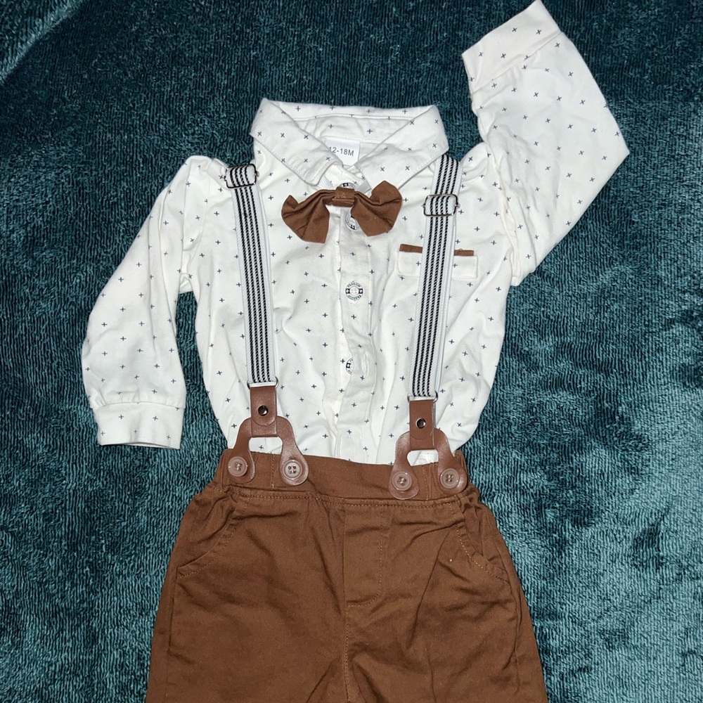 Baby vintage suit with suspenders